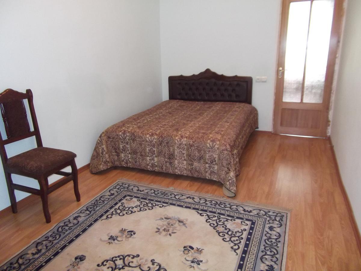 Bed And Breakfast John And Lena Tatev Dış mekan fotoğraf