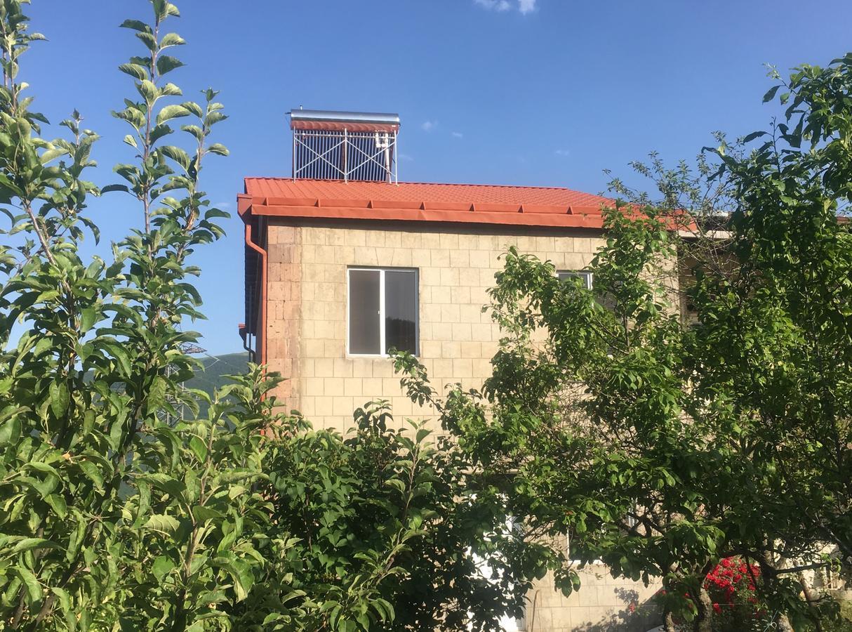 Bed And Breakfast John And Lena Tatev Dış mekan fotoğraf